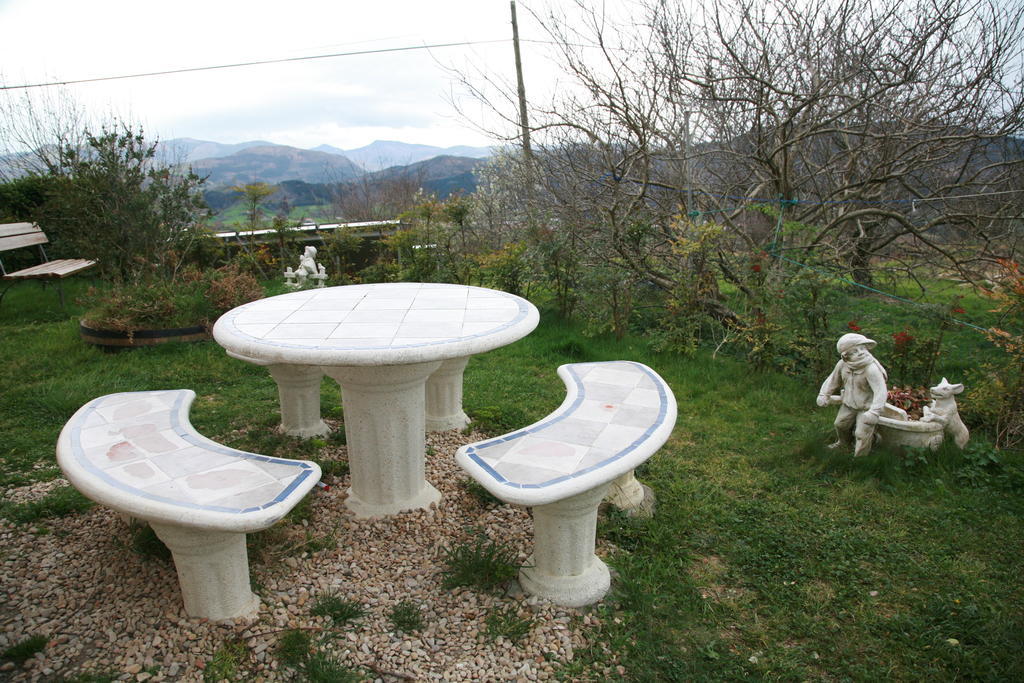 Casa Rural Arratzain Usúrbil Chambre photo